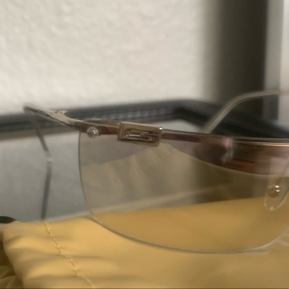 Gucci light tinted silver frame gradient blades. - Picture 4 of 10